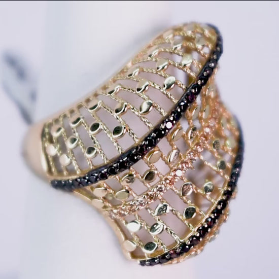 10 K Gold Ring with Black Diamonds video 360° - Mar y Sol Jewelry